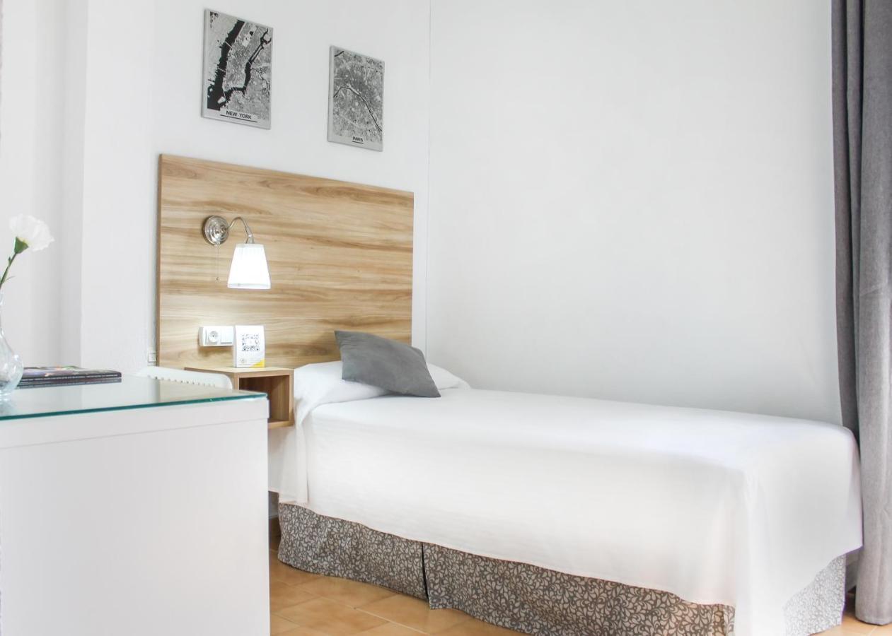 El Cuervo  Hotel Restaurante Via Sevilla - Cadiz By Ma 22 Puntos מראה חיצוני תמונה